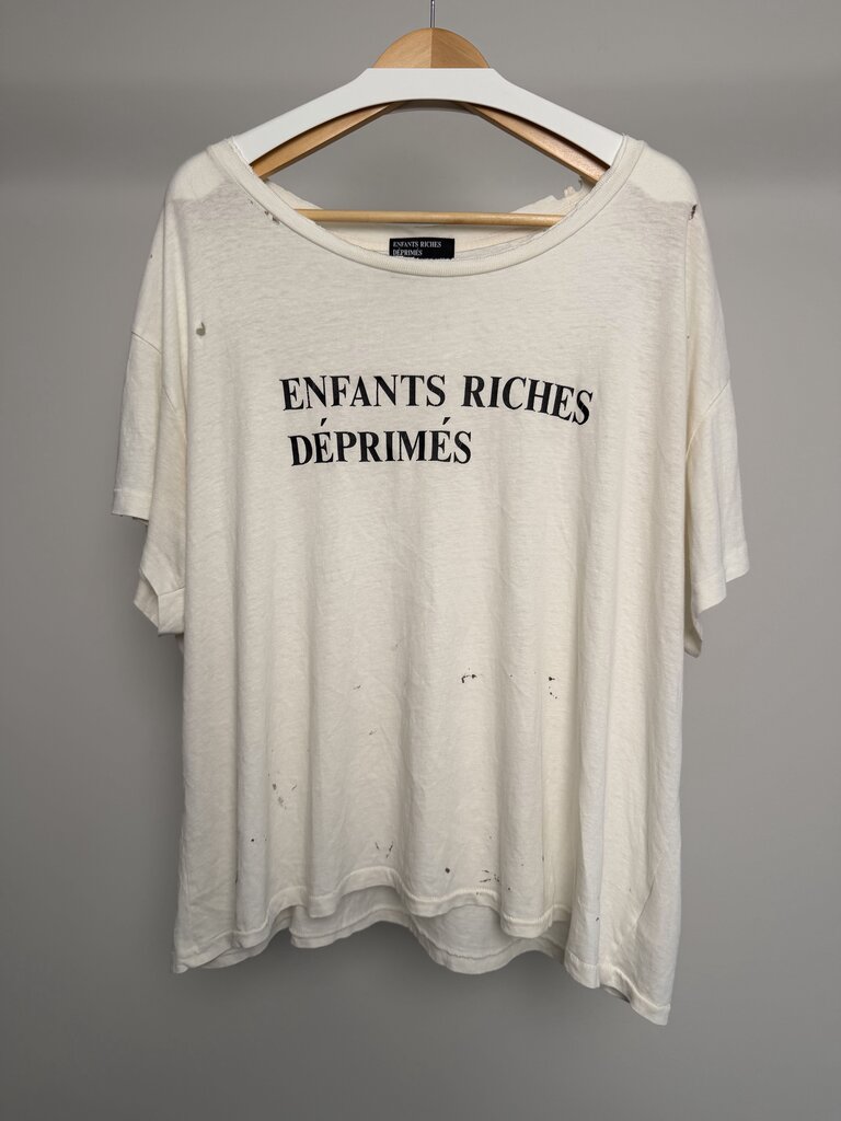 Preowned ERD White Paint Splatter Spell Out Tee size XL
