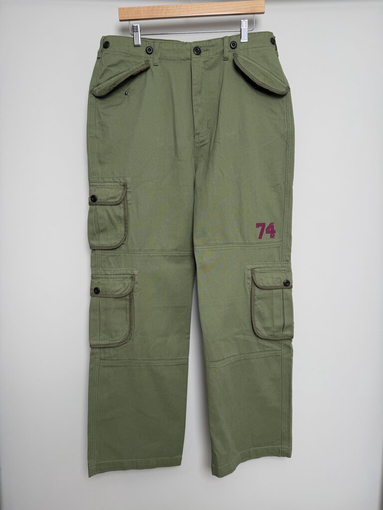 New 74iswar green army utility cargos size 36
