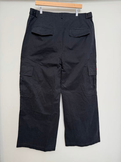 New GV Gallery Black Cargo size L