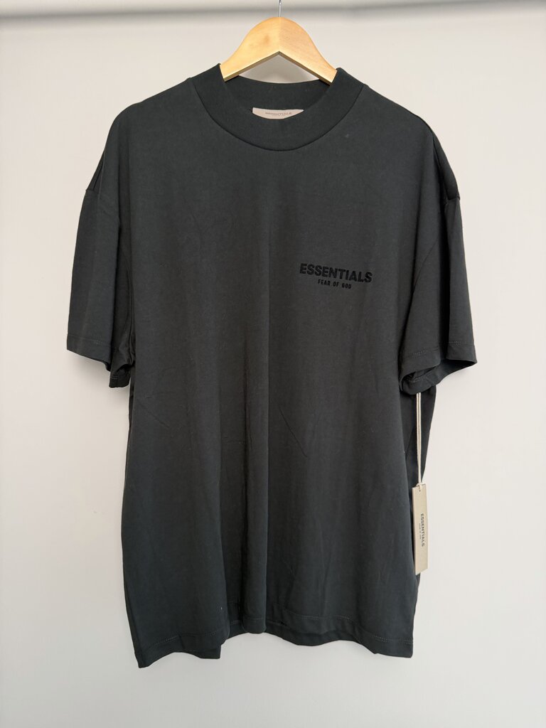 New Essentials Stretch limo tee Size Medium
