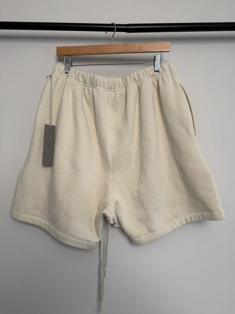 New Essentials Egg Shell Shorts Size Large
