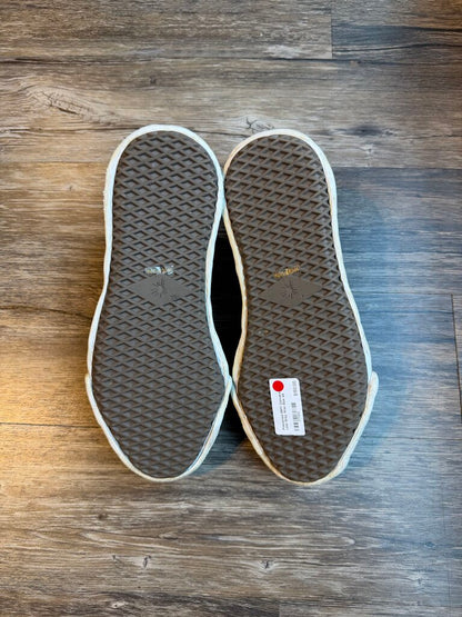 Preowned MMY Converse Low Grey Wax Size 44
