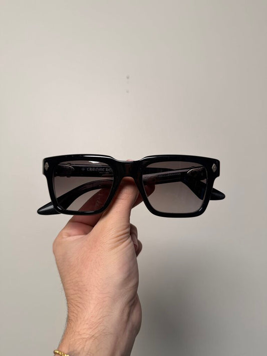 Preowned Halllamanass Black Silver Frames