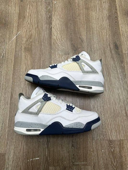 Preowned Jordan 4 Navy Size 8.5 (No Box)