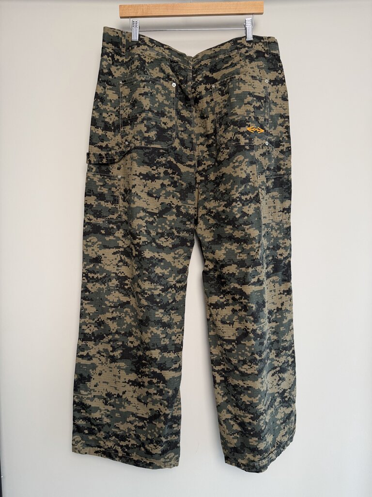 New HMDD Green Digital Camo Pants size 2XL
