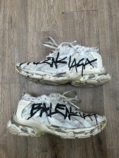 Preowned Balenciaga Triple White Distressed Graffiti sz.45