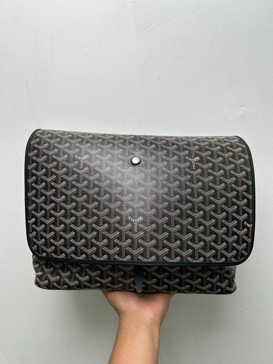 Preowned Goyard Black Capetien Messenger Bag