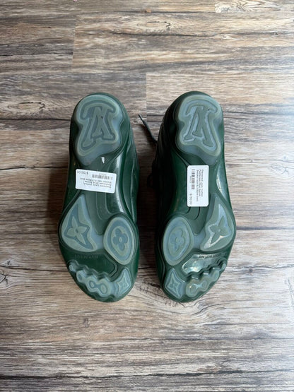 Preowned Louis Vuitton Footscape Olive Soccer Sneaker size 6LV(8)(no box)