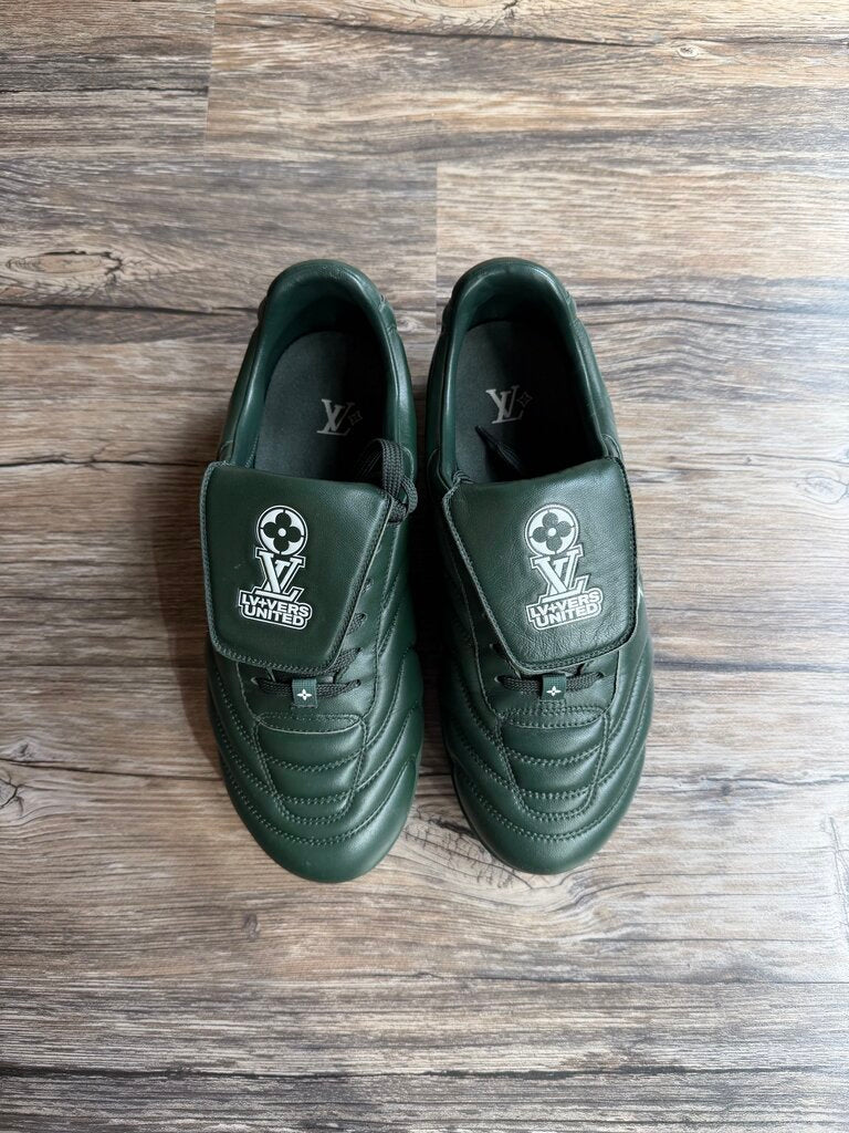 Preowned Louis Vuitton Footscape Olive Soccer Sneaker size 6LV(8)(no box)