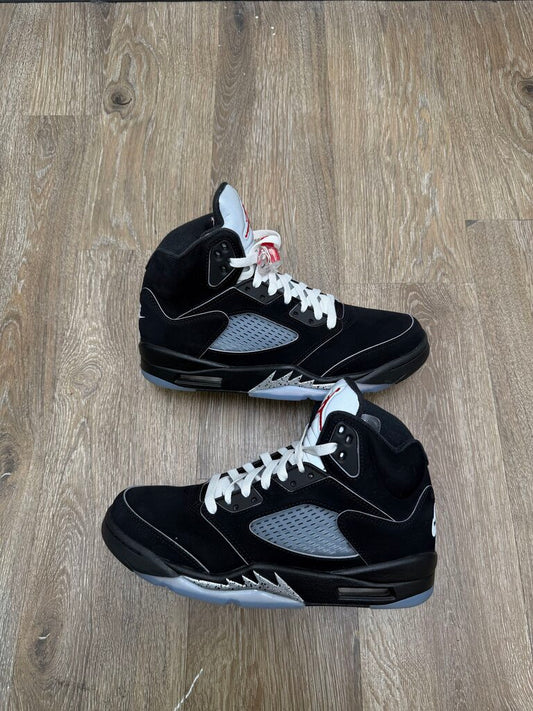 Preowned Jordan 5 Metallic Reimagined sz.8