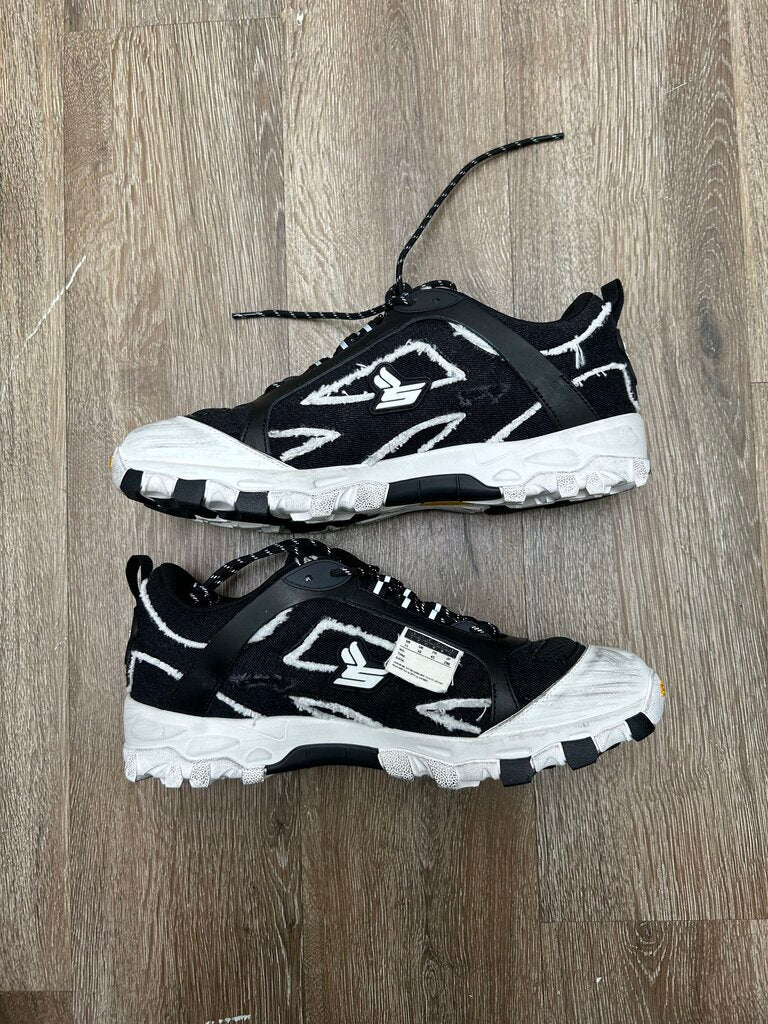 New Sicko Hiking Sneaker Black White Bottom Sz.11
