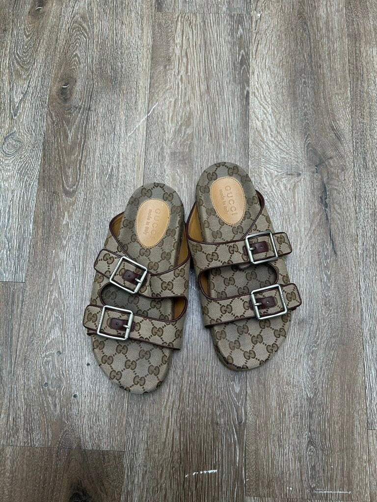 Preowned Gucci Monogram Sandal Size 7