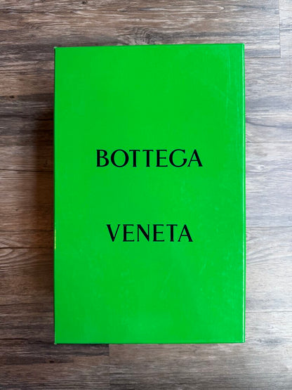 Preowned Bottega Orbit Silver Green size 42