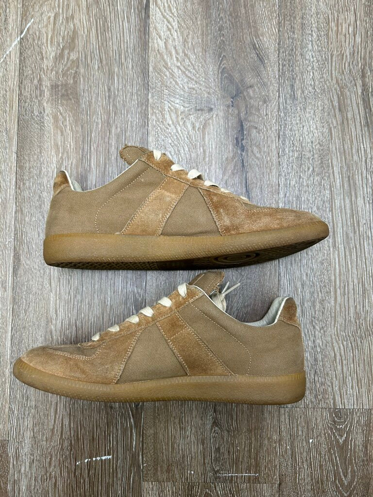 Preowned Margiela Tan/Tan Canvas Size 42