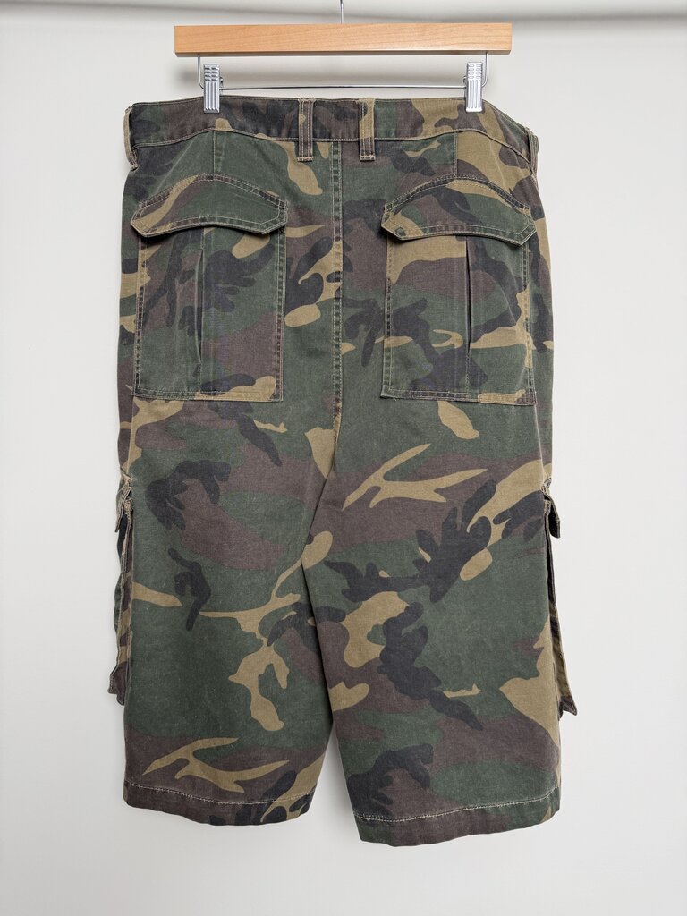 Pre-Owned Satoshi Nakamoto Camo Shorts Sz. XXL