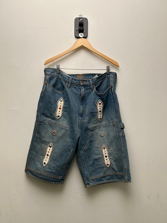 Preowned Kapital Rhinestone Lightwash Shorts Size 36