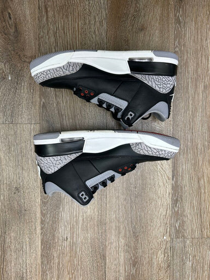 Preowned Jordan 3 Black cement Size 9