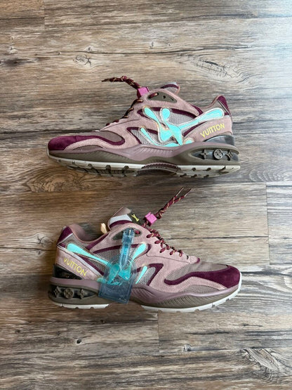 Preowned Louis Vuitton Hike Burgundy Sneaker size 9LV(11)