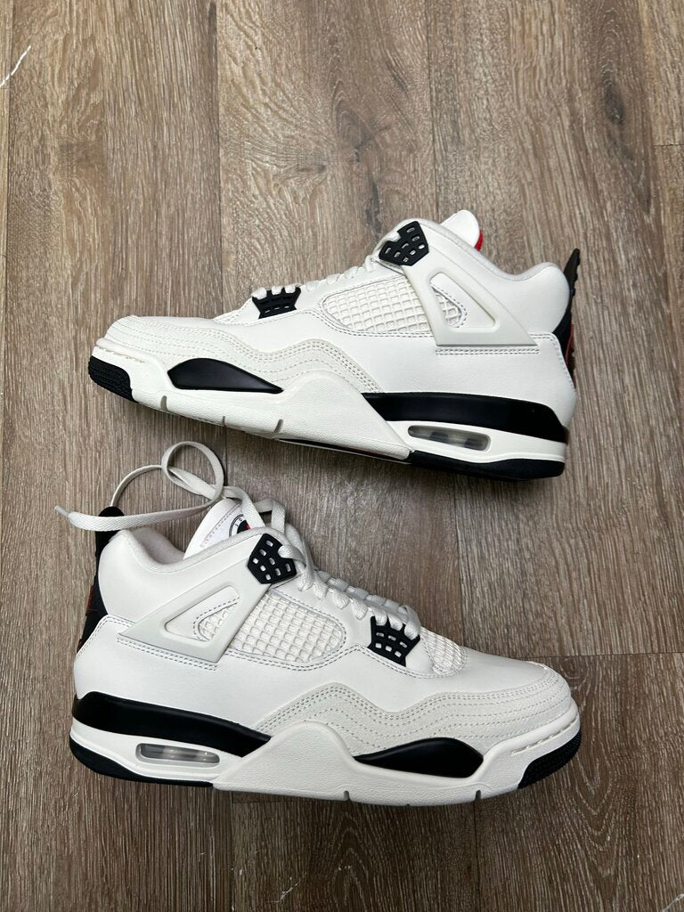 New Jordan 4 Flight Club Cream & Black sz.9.5