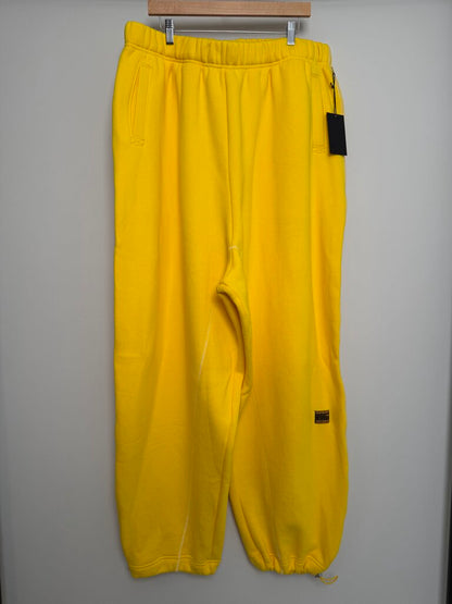 New GV Gallery Yellow Super Baggy Sweatpants size 2XL