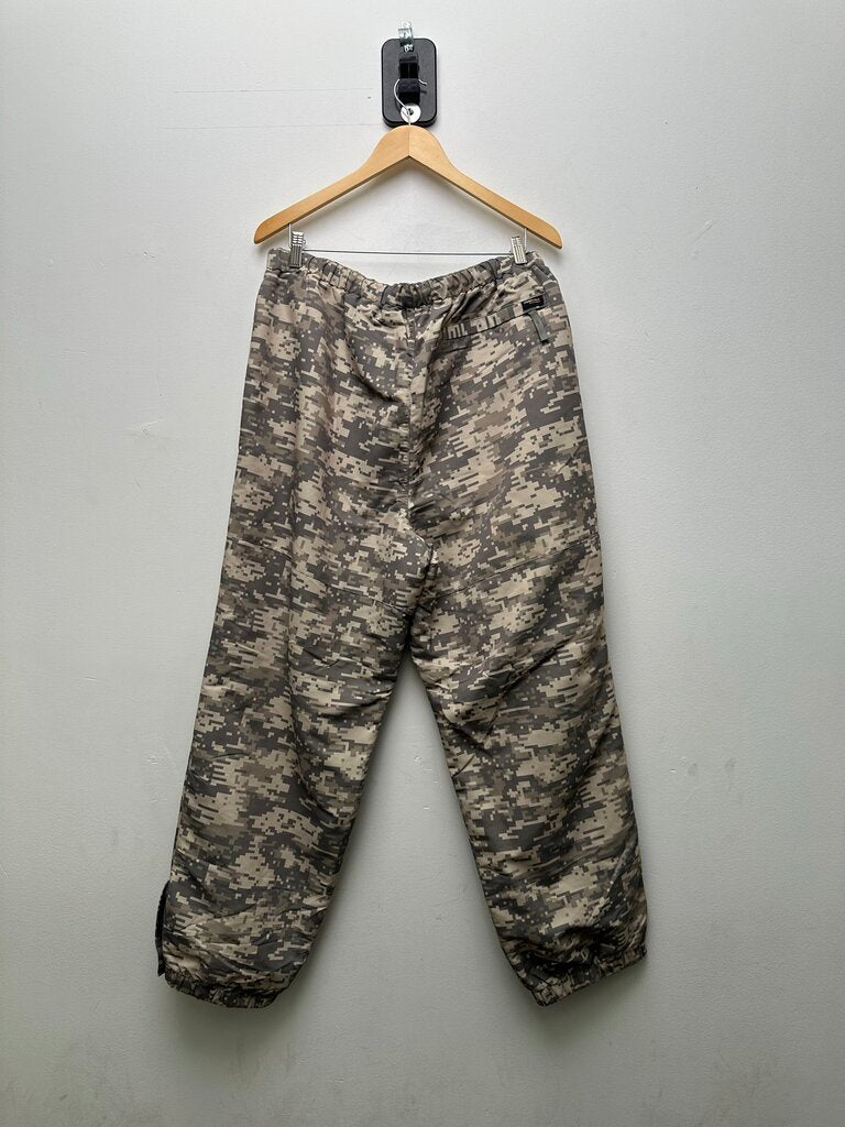 Preowned Stussy Digital Camo Swishy Pants Size XL