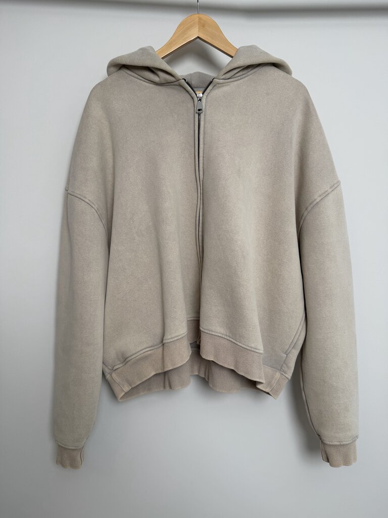 Pre-Owned GV Gallery Cream Blank Sz. M
