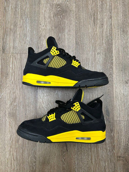 Preowned Jordan 4 Thunder Size 11 (No Box)