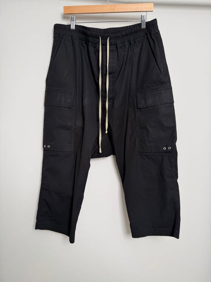 Preowned Rick Owens Cargo Black 3qtr Shorts size 44(XL/2XL)