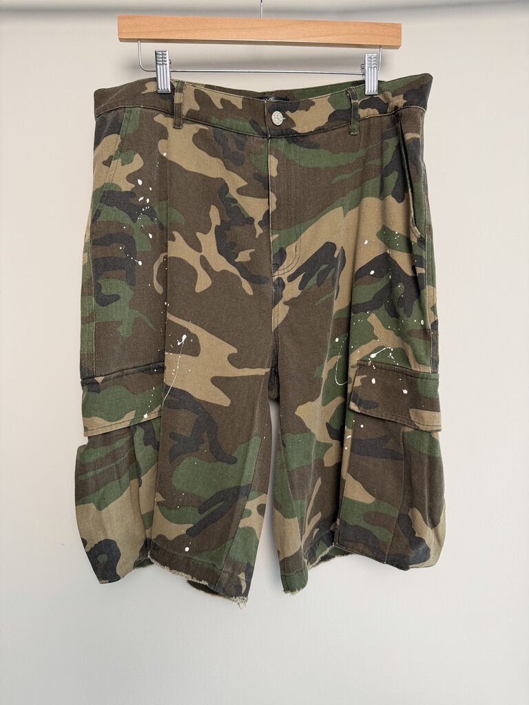 New HMDD Army Worker Shorts Sz. M