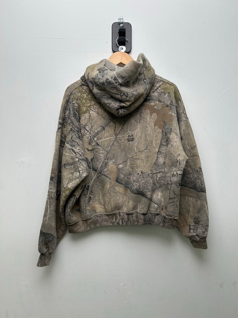 Preowned Akimbo Camo Hoodie Size Medium