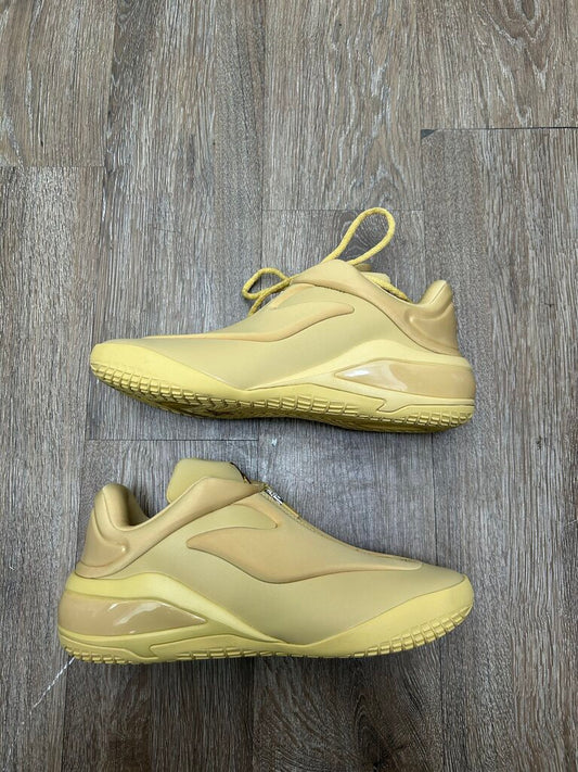 Preowned Sga 001 OG Butter Size 10