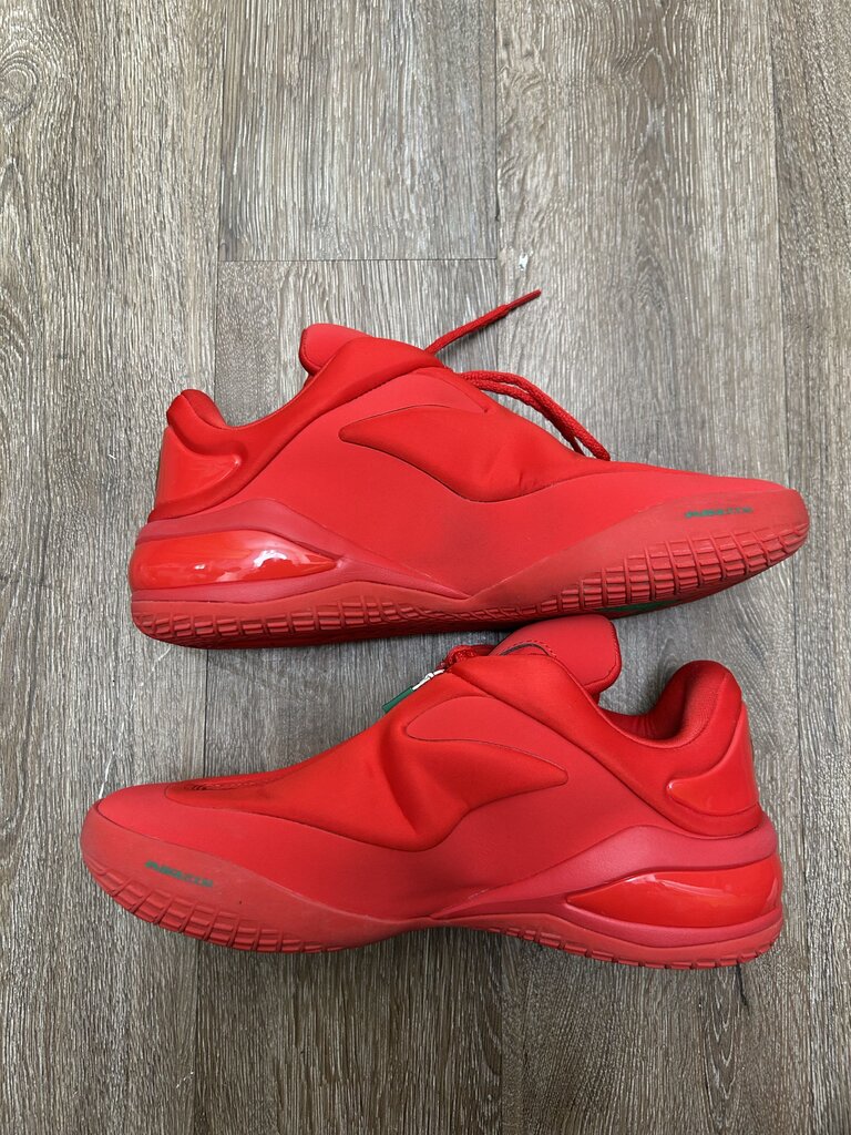 Preowned Sga 001 Winter Red Size 10