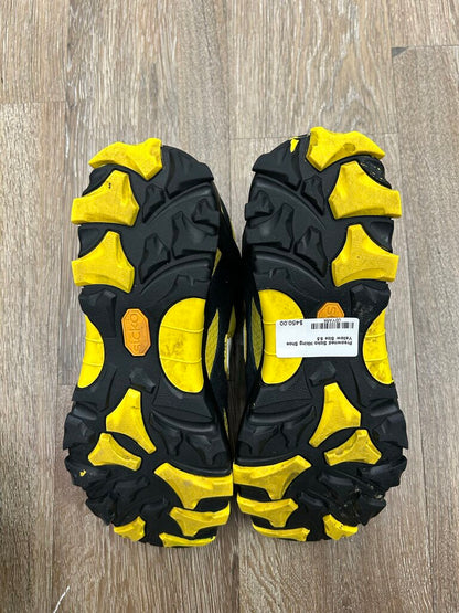 Preowned Sicko Hiking Shoe Yellow Size 9.5
