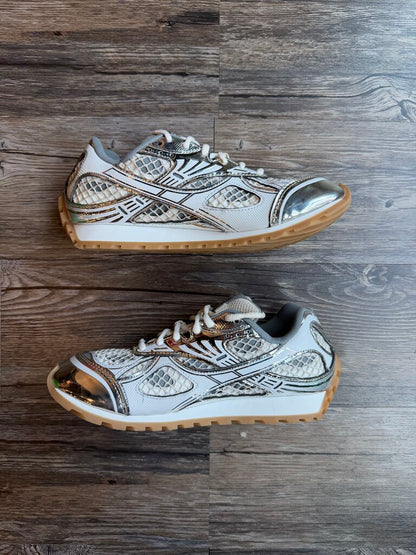 Preowned Bottega Orbits Metallic White size 38