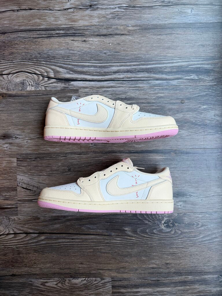 New Jordan 1 Travis Scott Shy Pink size 8.5