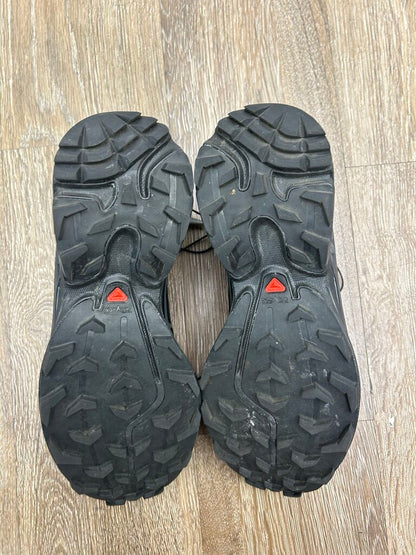 Preowned Salomon Black Size 8