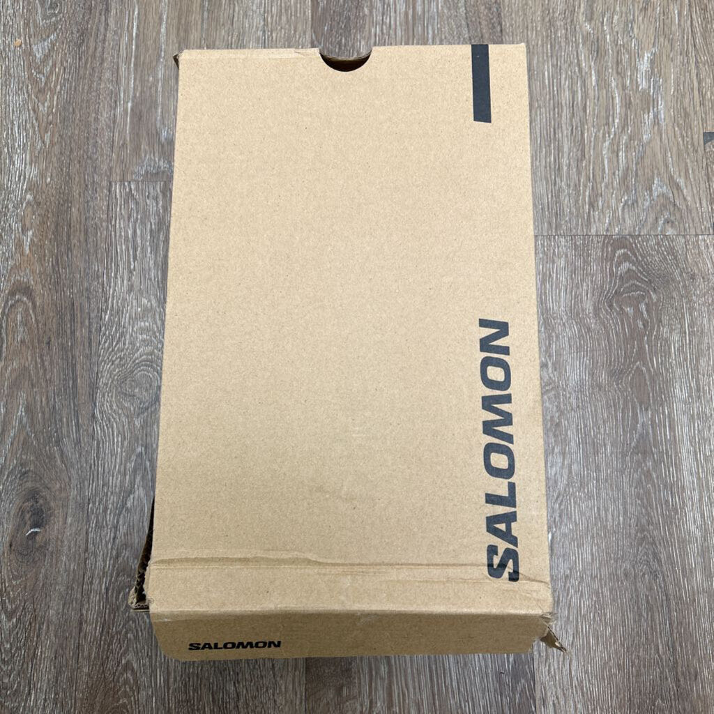 Preowned Salomon Black Size 8