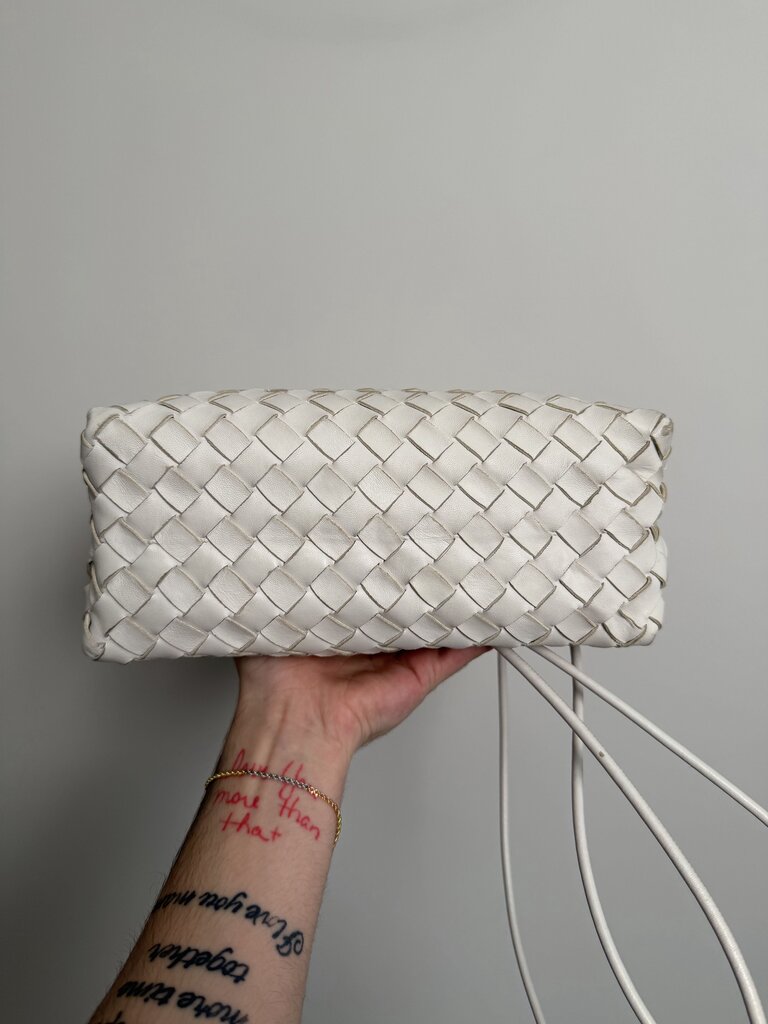 Pre-Owned Bottega Veneta Woven White Bag