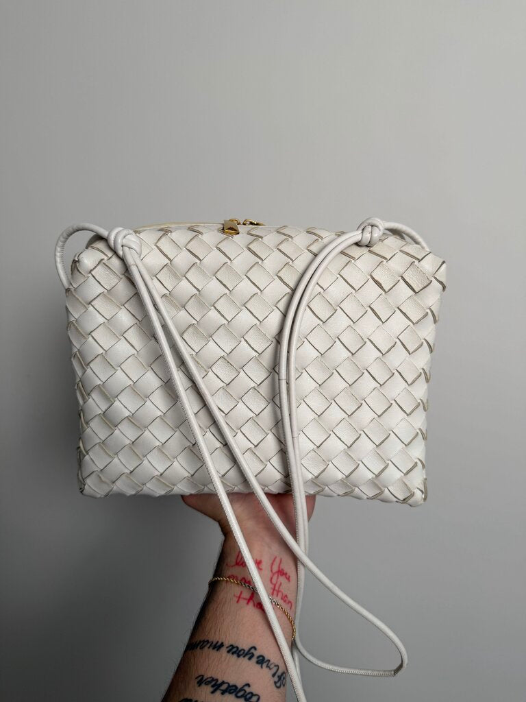 Pre-Owned Bottega Veneta Woven White Bag