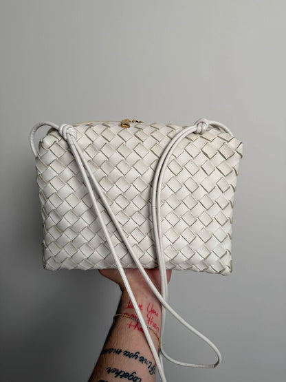 Pre-Owned Bottega Veneta Woven White Bag