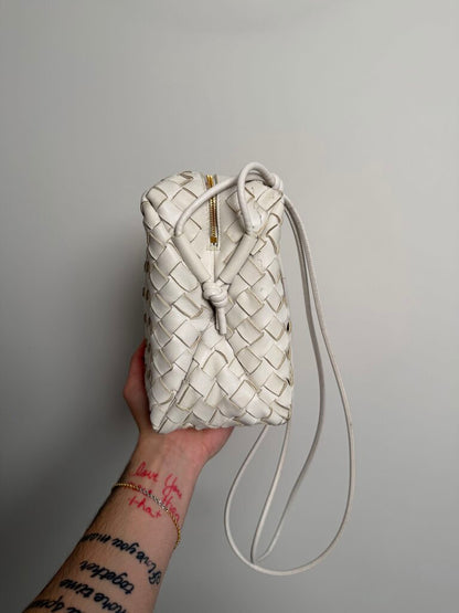 Pre-Owned Bottega Veneta Woven White Bag