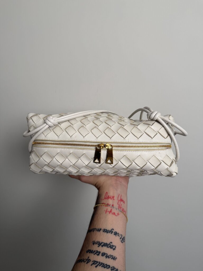 Pre-Owned Bottega Veneta Woven White Bag