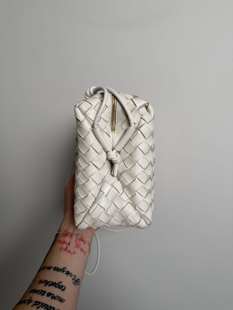 Pre-Owned Bottega Veneta Woven White Bag