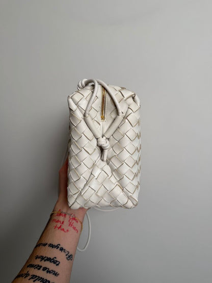 Pre-Owned Bottega Veneta Woven White Bag
