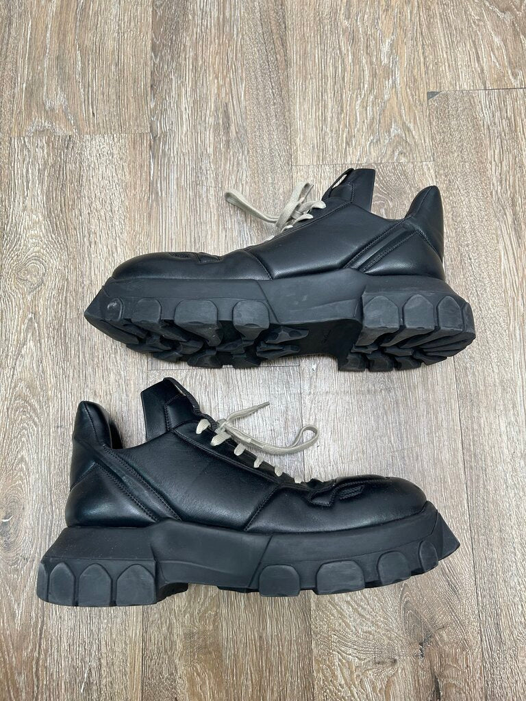 Preowned Rick Owens Bulldozer Black Leather Low Boot sz.44(NO BOX)