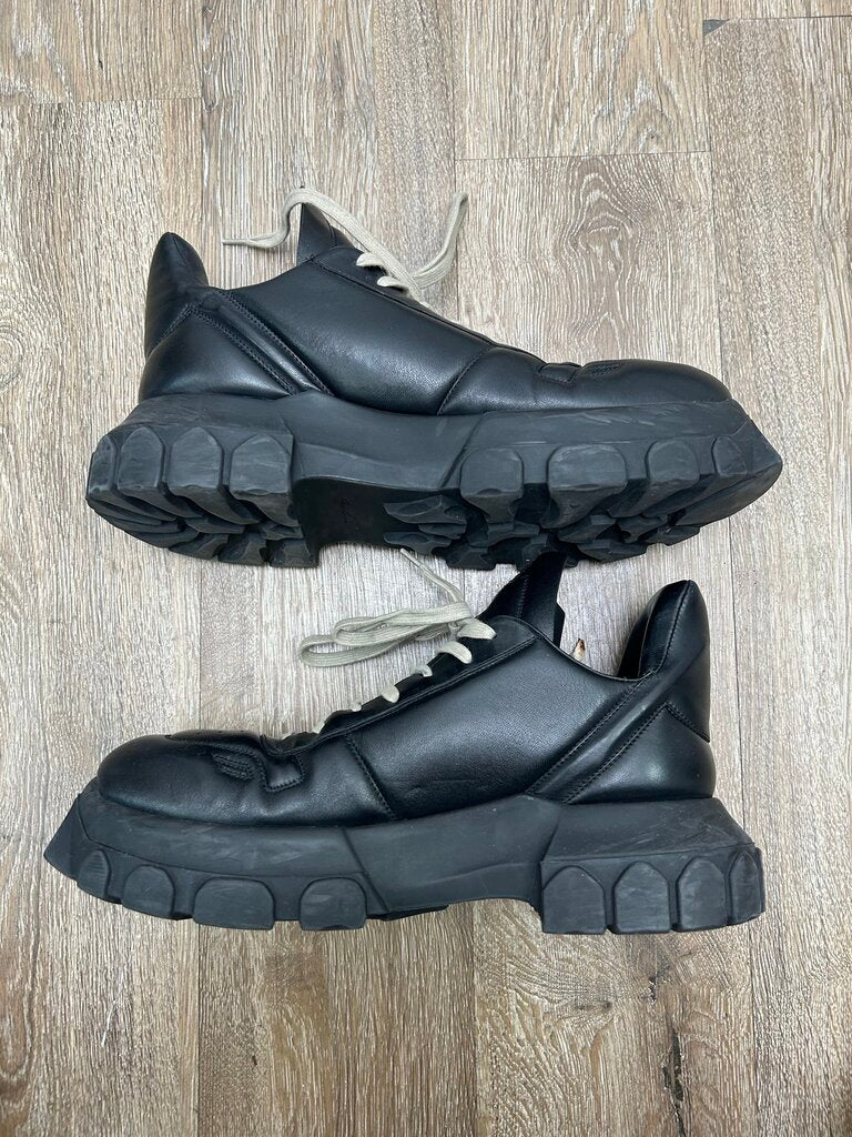 Preowned Rick Owens Bulldozer Black Leather Low Boot sz.44(NO BOX)