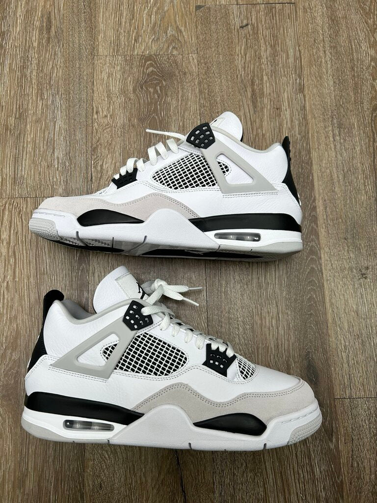 Preowned Jordan 4 Military Black Size 13