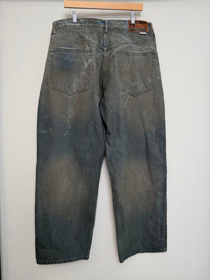Pre-Owned GV Gallery Mudwash Denim Sz. XL
