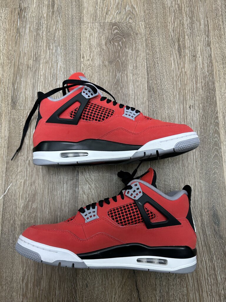 Preowned Jordan 4 Toro Size 11