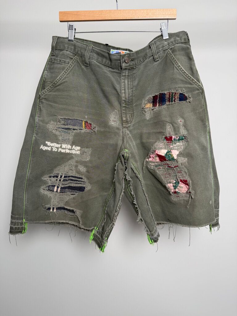 New Better With Age Carpenter Olive Layered Shorts size 36